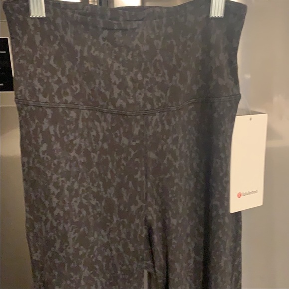 Lululemon Groove Super High Rise Flare Pant Nulu NWT - Picture 11 of 16